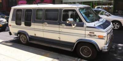 Житель Нью-Йорка превратил старый Chevrolet в мини-отель