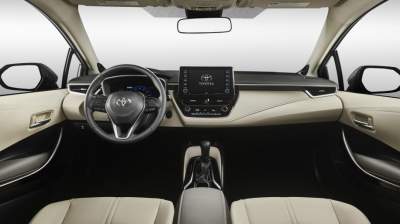 Toyota показала фотографии обновленной модели Corolla