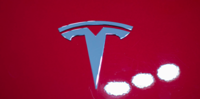 Стало известно, когда Tesla начнет поставки Model 3 в Европу
