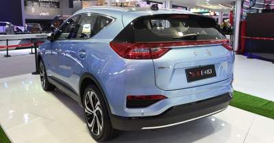 Hongqi наладил производство модели E-HS3