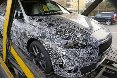 В Сеть попали "живые" снимки нового седана от BMW