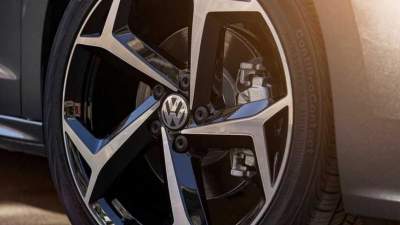 Volkswagen показала тизер нового Passat