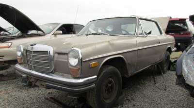 В США на свалке нашли раритетный Mercedes-Benz 250C 1971 года