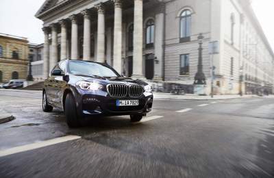 Представлена новая гибридная версия BMW X3