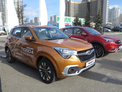 В Киеве показали автомобили для охоты, рыбалки и туризма