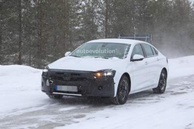 Новый седан Opel Insignia видели на тестах