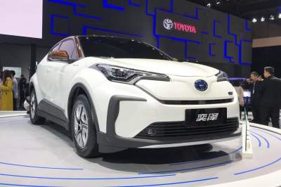 Toyota презентовала новые кроссоверы