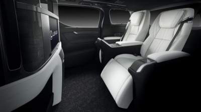 Lexus представила самый роскошный микроавтобус