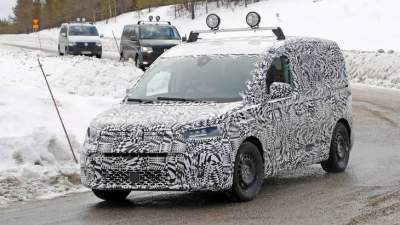 Новый Volkswagen Caddy показали на шпионских снимках