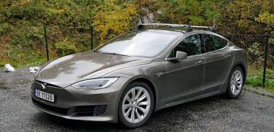 Tesla Model S стала самым продаваемым б/у авто в своем классе
