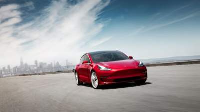 Tesla Model 3 побила рекорд продаж в Европе