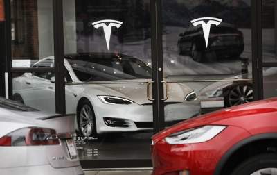 Tesla Motors отзывает около 53 тысячи седанов и кроссоверов