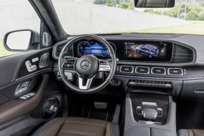 Mercedes-Benz показал обновленный кроссовер GLE