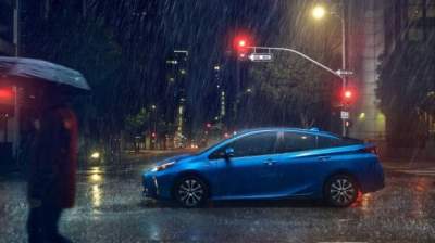 Toyota презентовала обновленный Prius