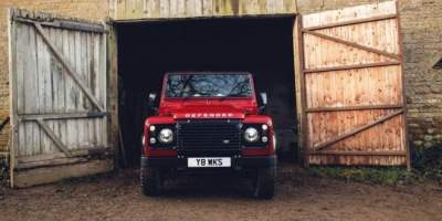 Land Rover показала спортивную версию популярного внедорожника