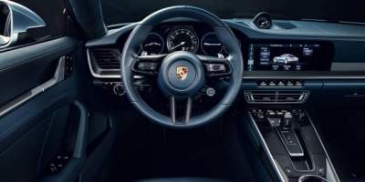 Porsche показала интерьер нового спорткара 911