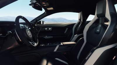 Обновленный Ford Mustang Shelby GT500 рассекретили до премьеры