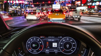 Audi научилась рассчитывать темп, чтобы избегать красного света на светофоре 