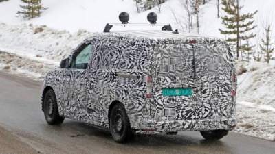 Новый Volkswagen Caddy показали на шпионских снимках