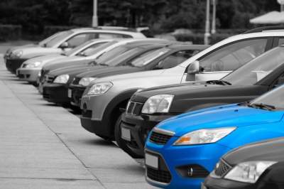 В Украине выросли продажи новых и подержанных автомобилей